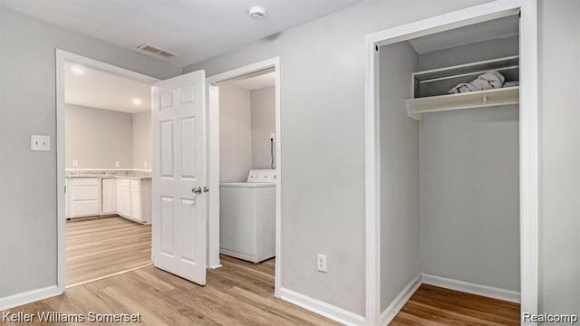 8661 Dodge Avenue, Warren, MI 48089