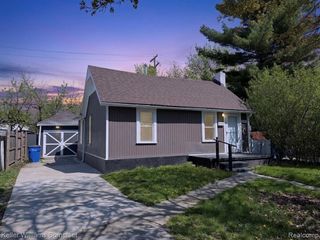 8661 Dodge Avenue, Warren, MI 48089