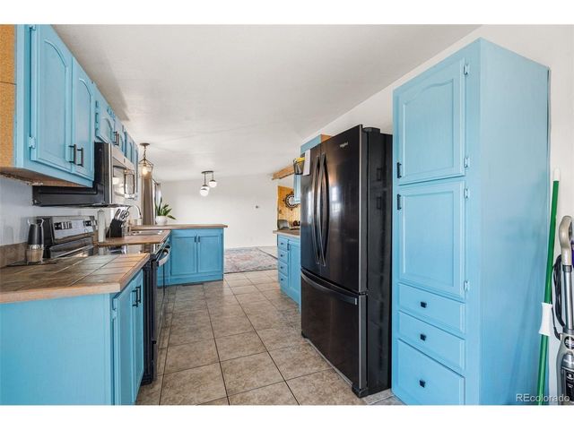 5535 Peerless Farms Rd, Peyton, CO 80831