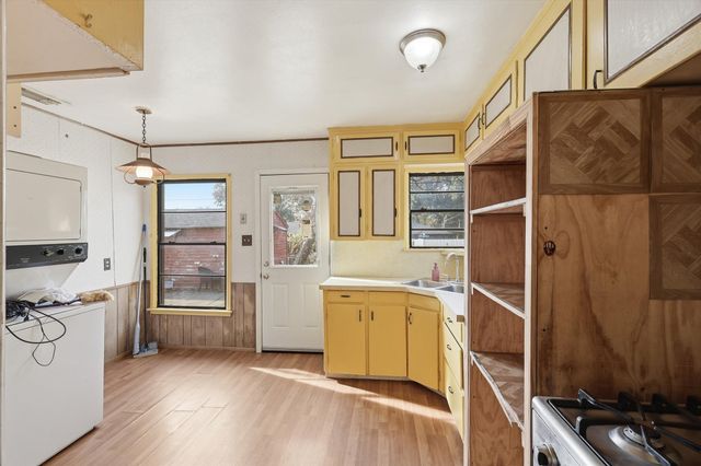 1204 Hoke Smith Drive, Dallas, TX 75224