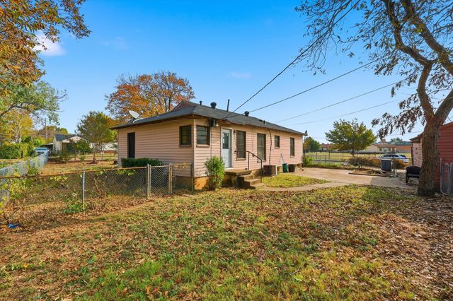 1204 Hoke Smith Drive, Dallas, TX 75224