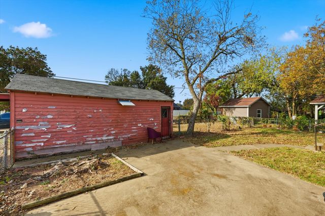 1204 Hoke Smith Drive, Dallas, TX 75224