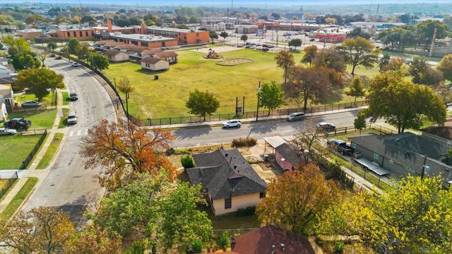 1204 Hoke Smith Drive, Dallas, TX 75224