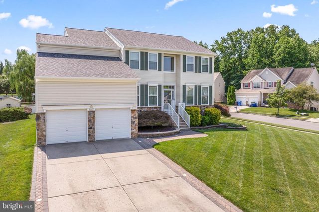 36 HILL FARM WAY, Swedesboro, NJ 08085