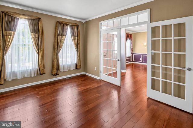 36 HILL FARM WAY, Swedesboro, NJ 08085