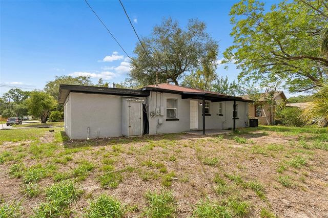 2927 BANZA STREET, Tampa, FL 33605
