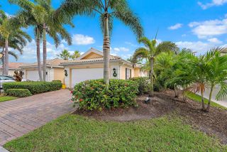 8229 St Johns Court, Wellington, FL 33414