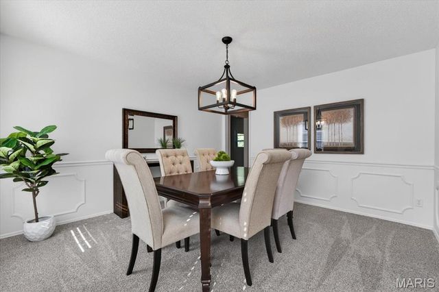 395 Royal Valley Drive, Creve Coeur, MO 63141
