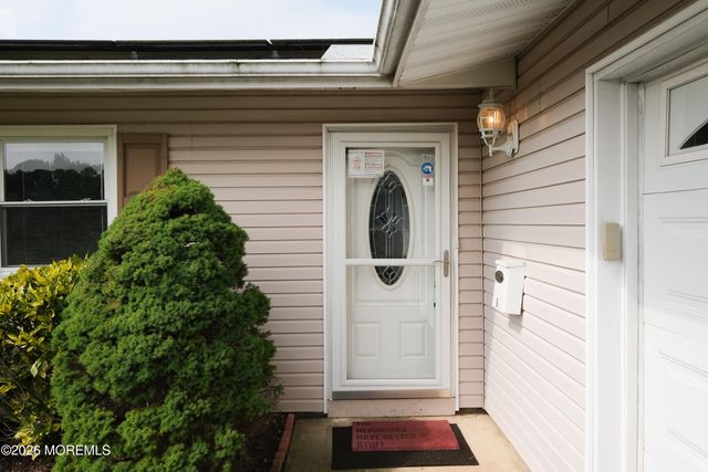 6 Phillips Road, Brick, NJ 08724