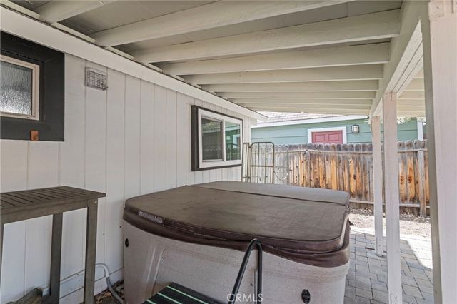 1029 W Aeroplane, Big Bear City, CA 92314