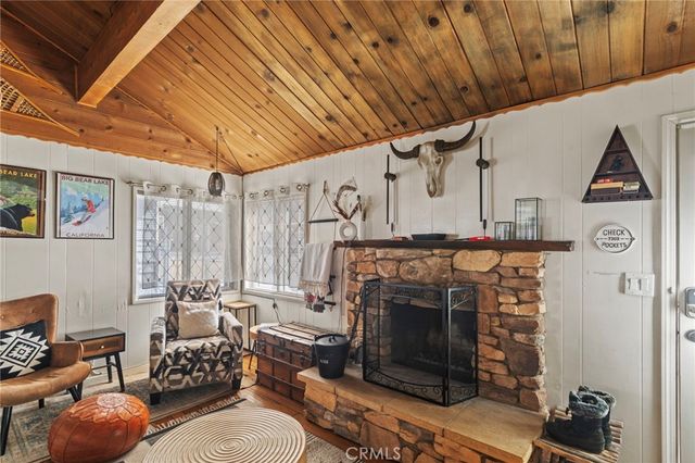 1029 W Aeroplane, Big Bear City, CA 92314