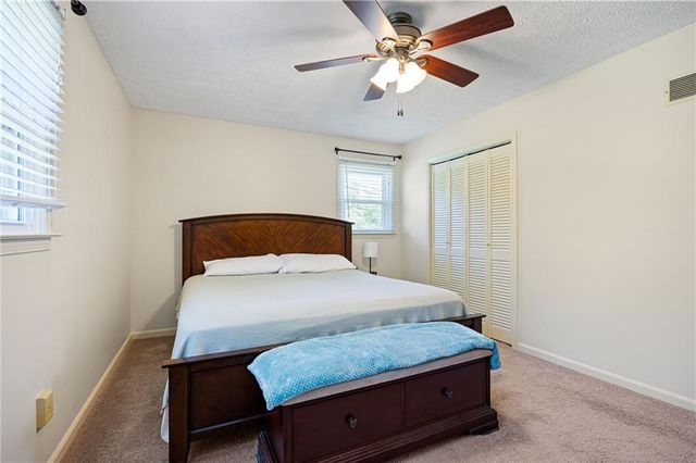 211 MAYFLOWER Drive, Woodstock, GA 30188