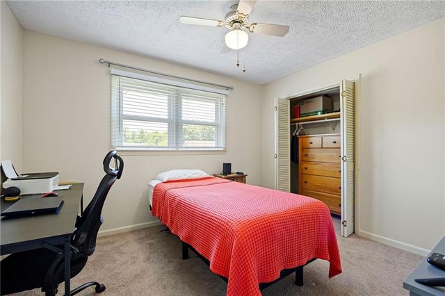 211 MAYFLOWER Drive, Woodstock, GA 30188