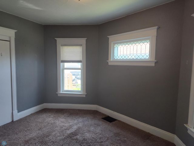 208 1 Avenue SE, Dilworth, MN 56529