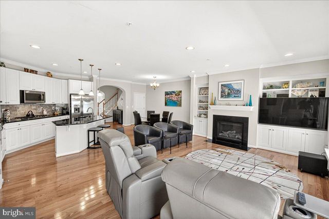 3044 PALATINE DR, Frederick, MD 21701