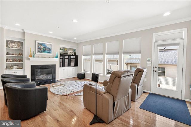 3044 PALATINE DR, Frederick, MD 21701