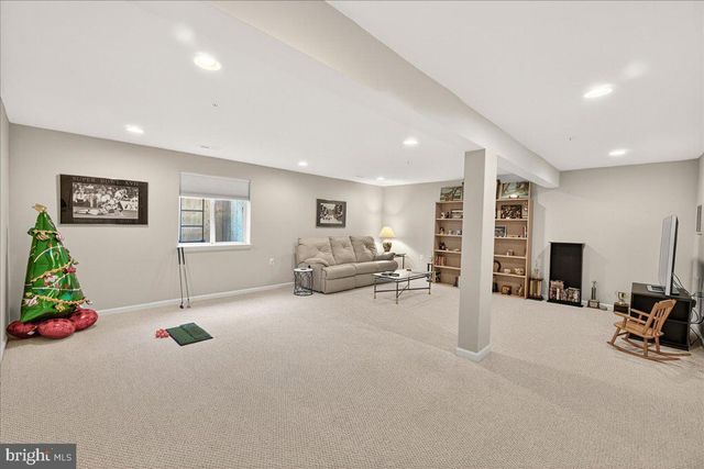 3044 PALATINE DR, Frederick, MD 21701