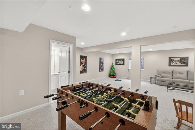 3044 PALATINE DR, Frederick, MD 21701