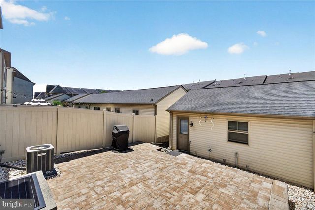 3044 PALATINE DR, Frederick, MD 21701