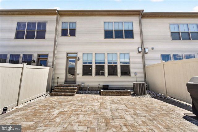3044 PALATINE DR, Frederick, MD 21701