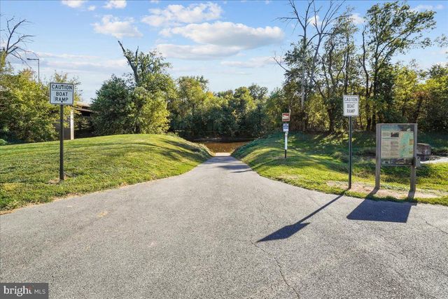 3044 PALATINE DR, Frederick, MD 21701