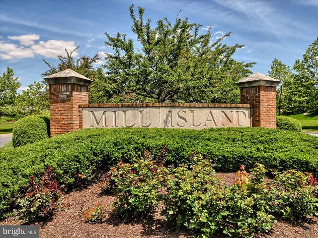 3044 PALATINE DR, Frederick, MD 21701