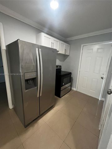 912 NW 55th Ter 2, Miami, FL 33127