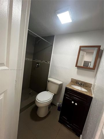 912 NW 55th Ter 2, Miami, FL 33127