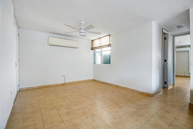 FULL POWER GENERATOR KINGS COURT 80 STREET 804, San Juan, PR 00911