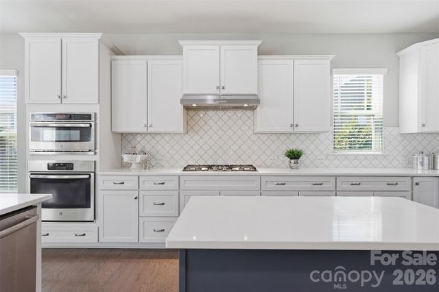 964 Bellegray Lane NW, Concord, NC 28027