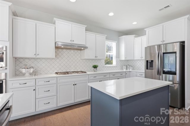 964 Bellegray Lane NW, Concord, NC 28027