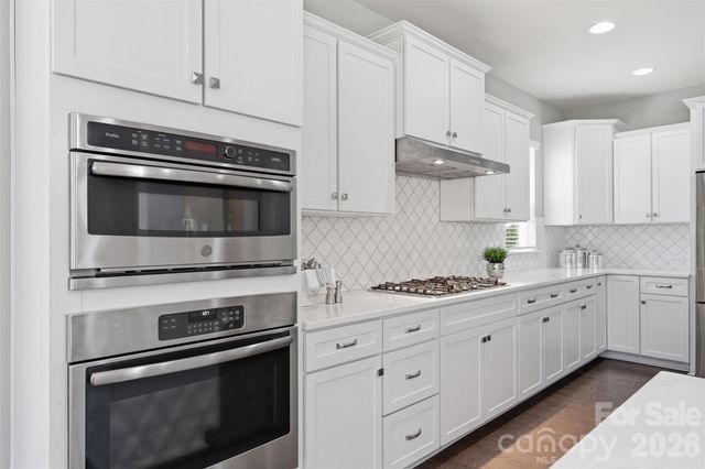 964 Bellegray Lane NW, Concord, NC 28027