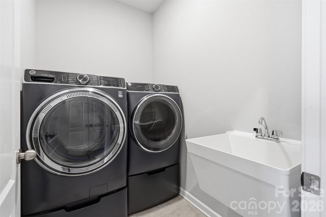 964 Bellegray Lane NW, Concord, NC 28027