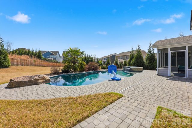 964 Bellegray Lane NW, Concord, NC 28027