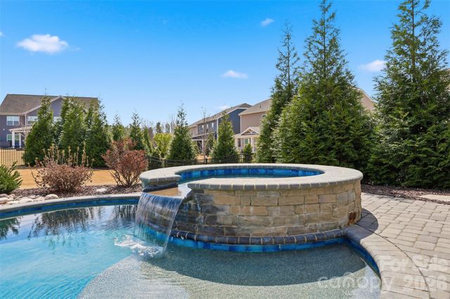 964 Bellegray Lane NW, Concord, NC 28027