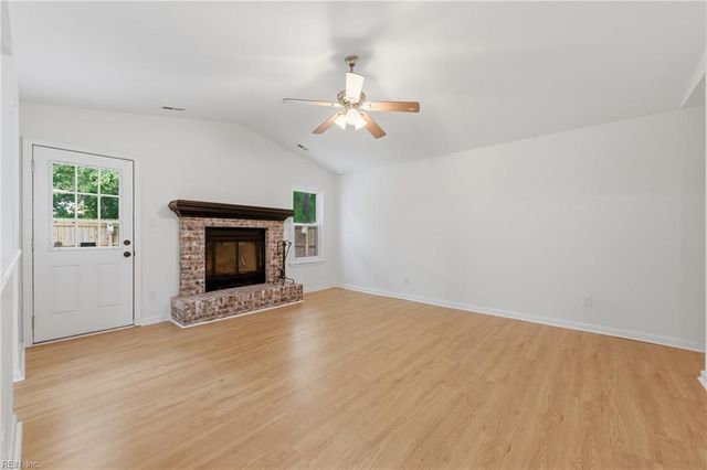 1566 Hummingbird LN, Virginia Beach, VA 23454