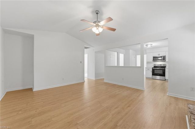 1566 Hummingbird LN, Virginia Beach, VA 23454