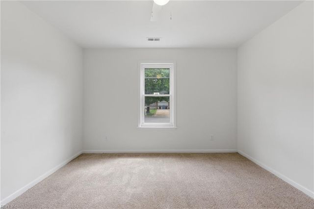 1566 Hummingbird LN, Virginia Beach, VA 23454