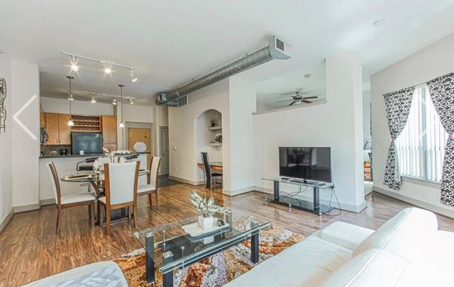 1901 Post Oak Boulevard 3609, Houston, TX 77056