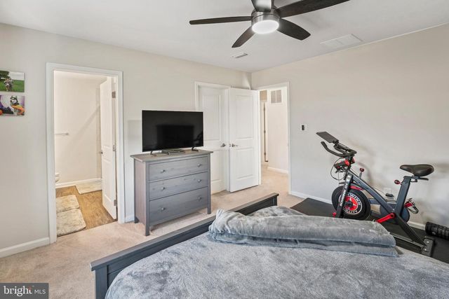 221 WESTON DR, Woolwich Twp, NJ 08085