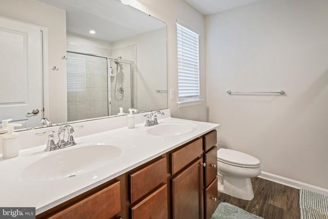 221 WESTON DR, Woolwich Twp, NJ 08085