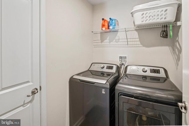 221 WESTON DR, Woolwich Twp, NJ 08085