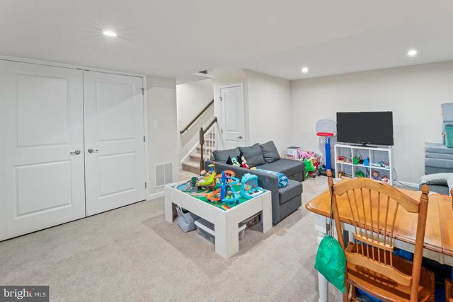 221 WESTON DR, Woolwich Twp, NJ 08085