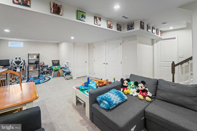 221 WESTON DR, Woolwich Twp, NJ 08085