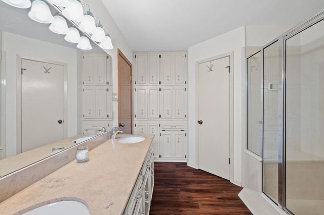 301 Tallwood DR, Georgetown, TX 78628
