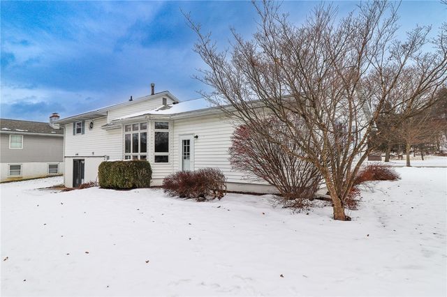 128 Camelot Drive, Horseheads, NY 14845