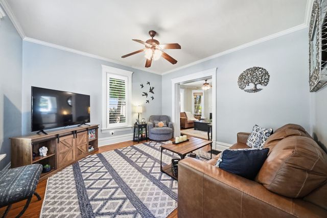 222 N 5th Street, St. Charles, IL 60174