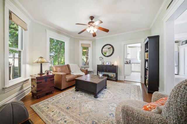 222 N 5th Street, St. Charles, IL 60174