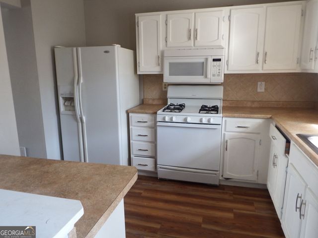 5722 Wells Circle, Stone Mountain, GA 30087