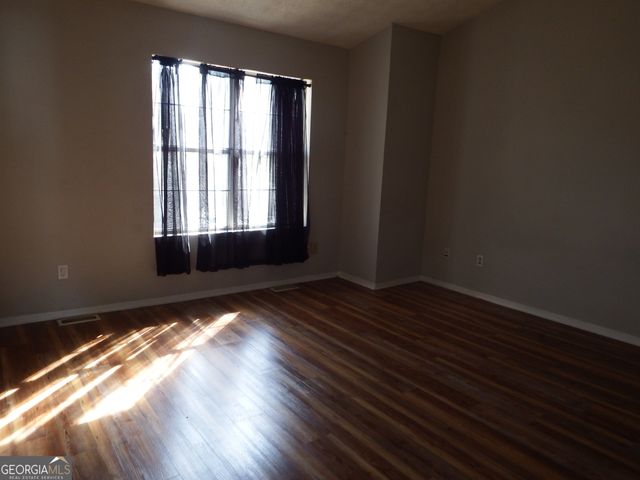 5722 Wells Circle, Stone Mountain, GA 30087